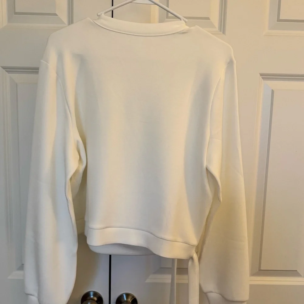 SPANX AirEssentials Ballet Wrap in Powder, Size XL - Picture 8 of 8